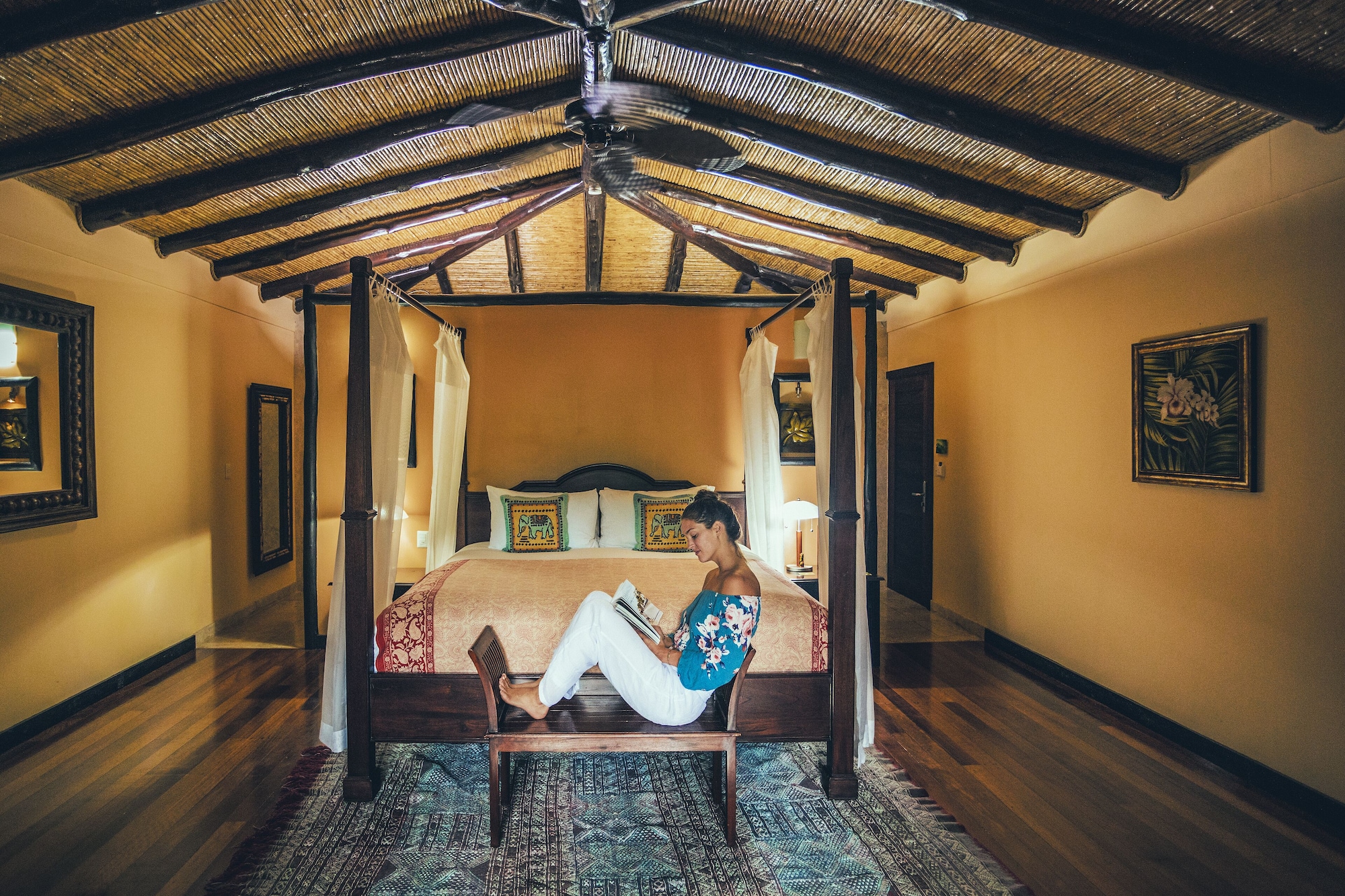 Arena, Pool, Casita, King Bed