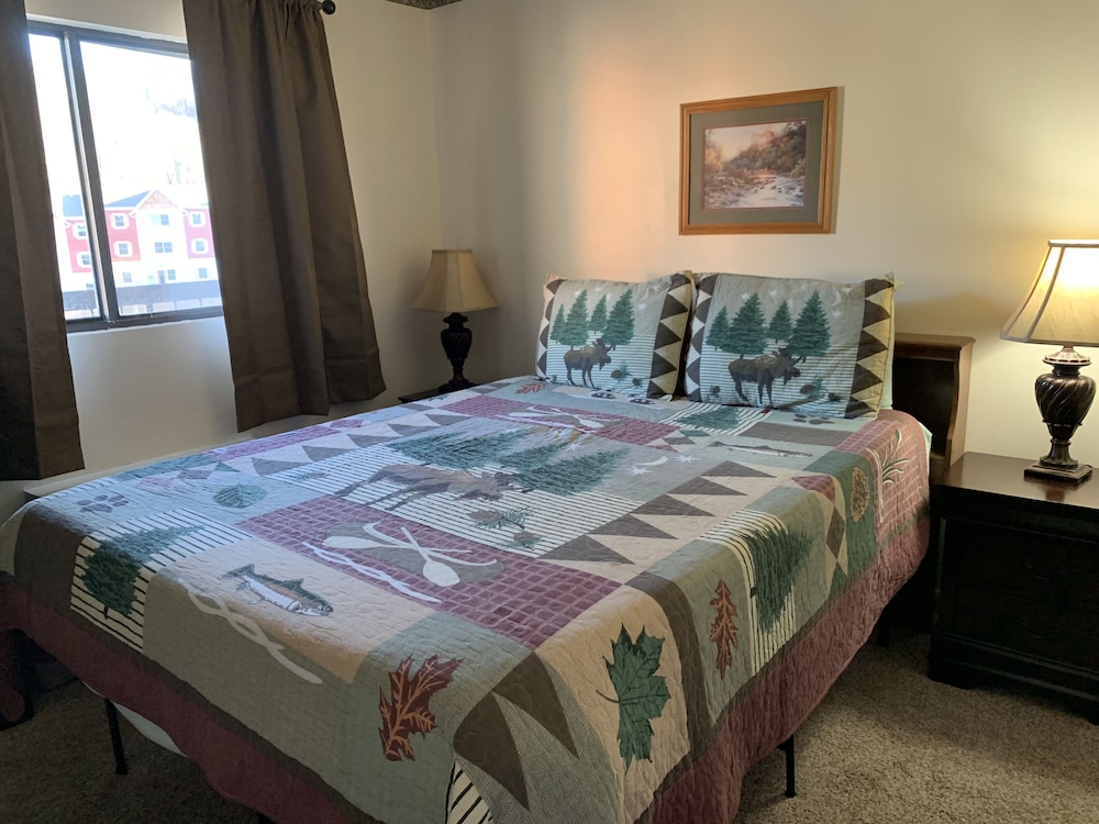 Olde Gatlinburg Rentals 13/50