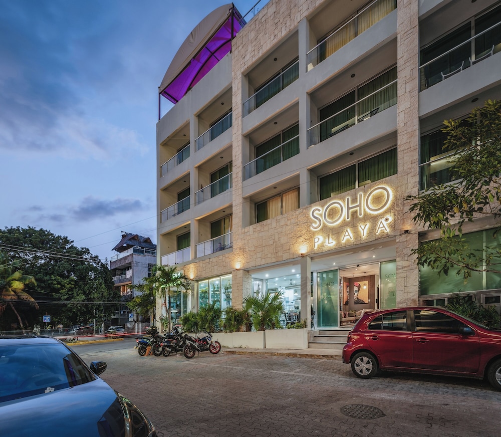 Soho Playa Hotel 57/64