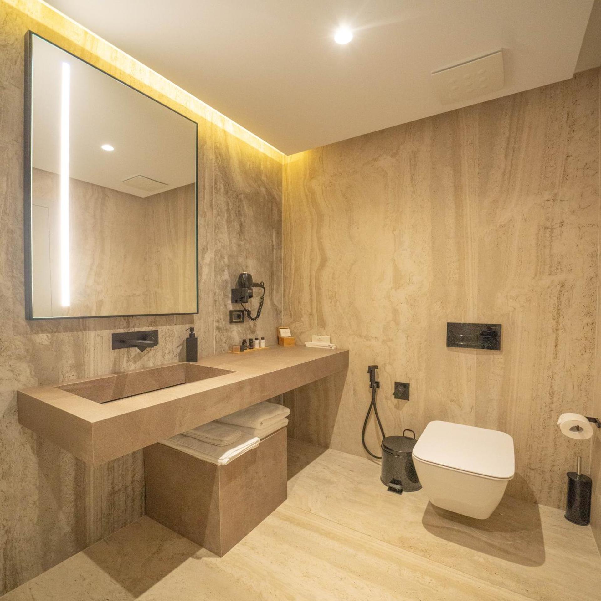 Yacht Premium Hotel 27/50
