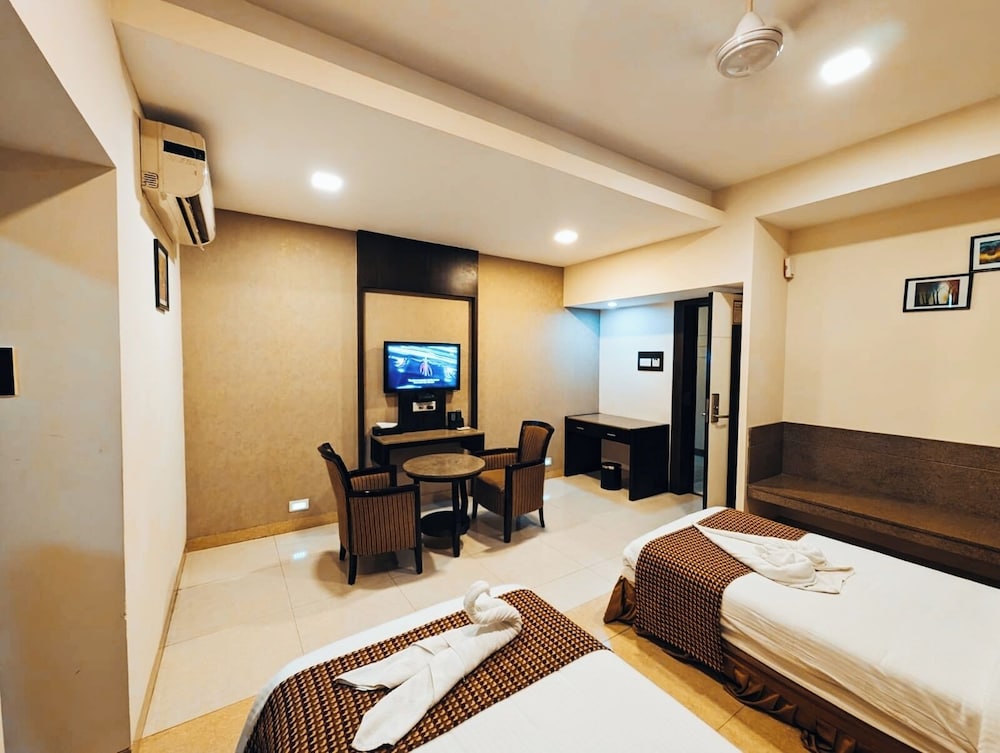 Southern Residency 33/49