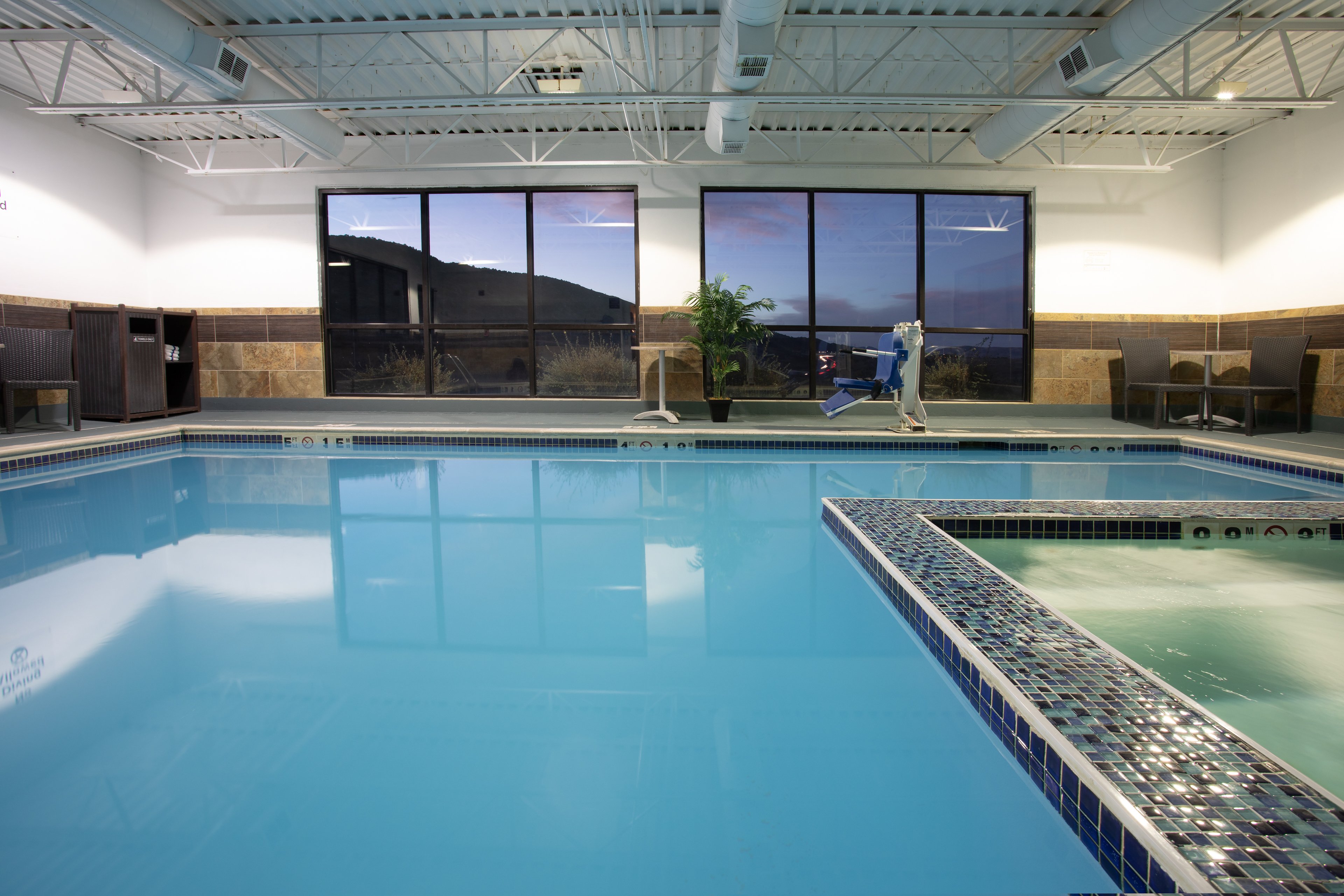 Holiday Inn Express Hotel And Suites Denver Sw Littleton 24/44