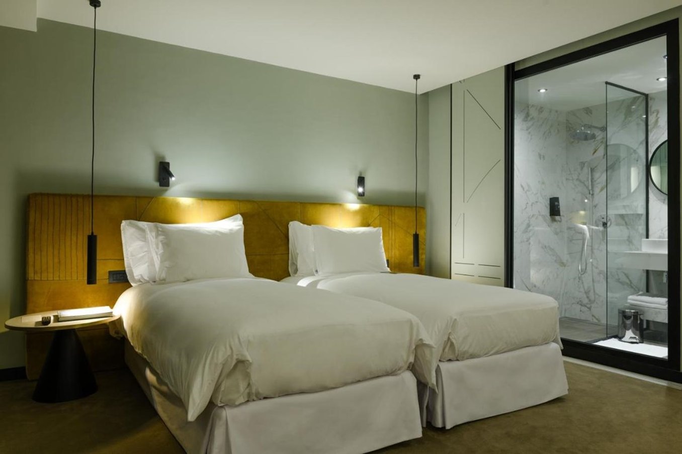 Jm Suites 9/25