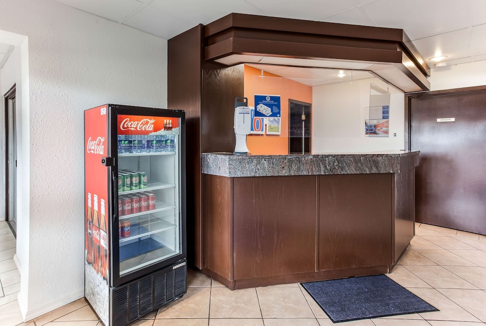 Motel6 Lethbridge Ab 10/62