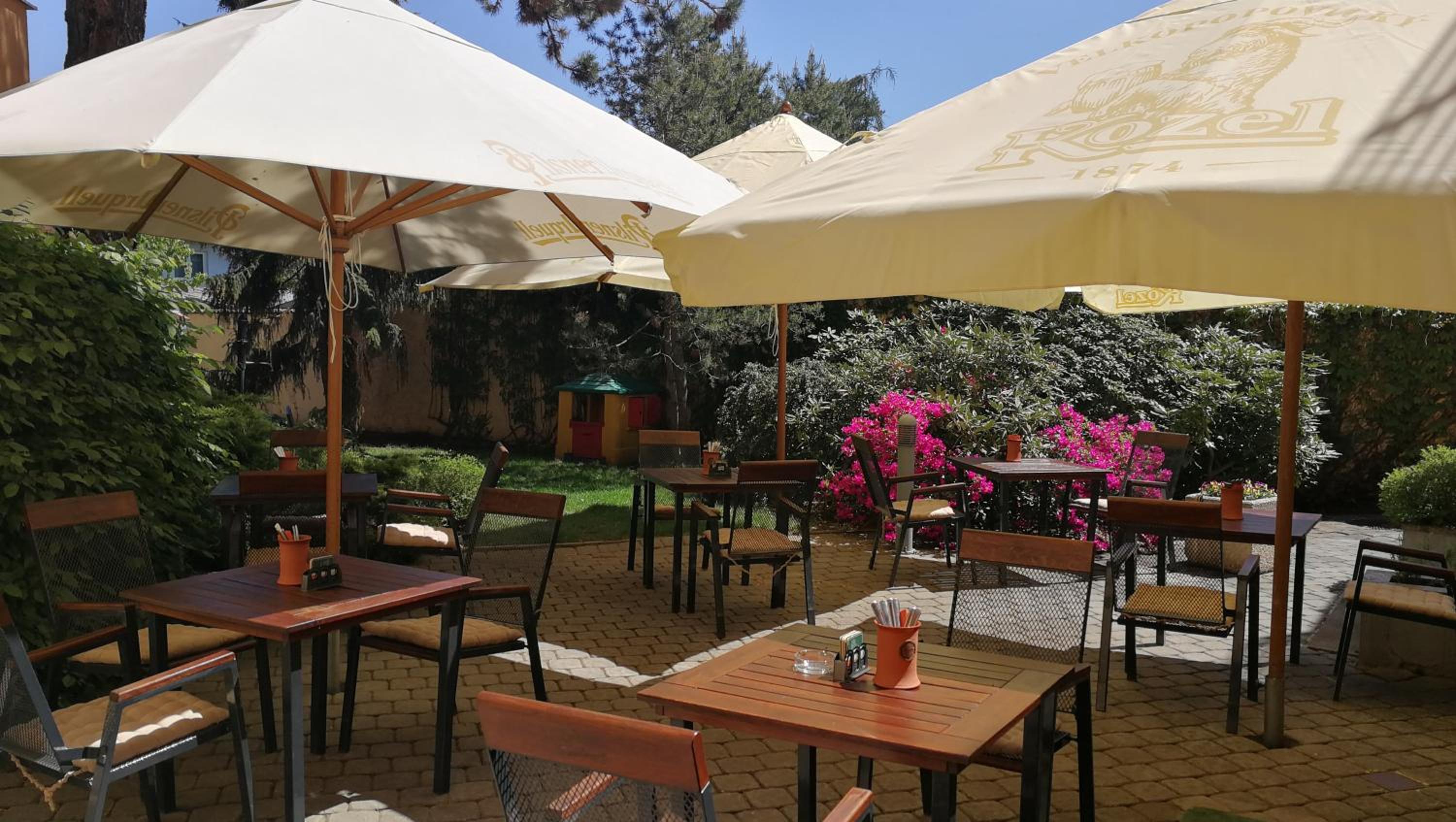 Tulipan Pruhonice Hotel 27/42