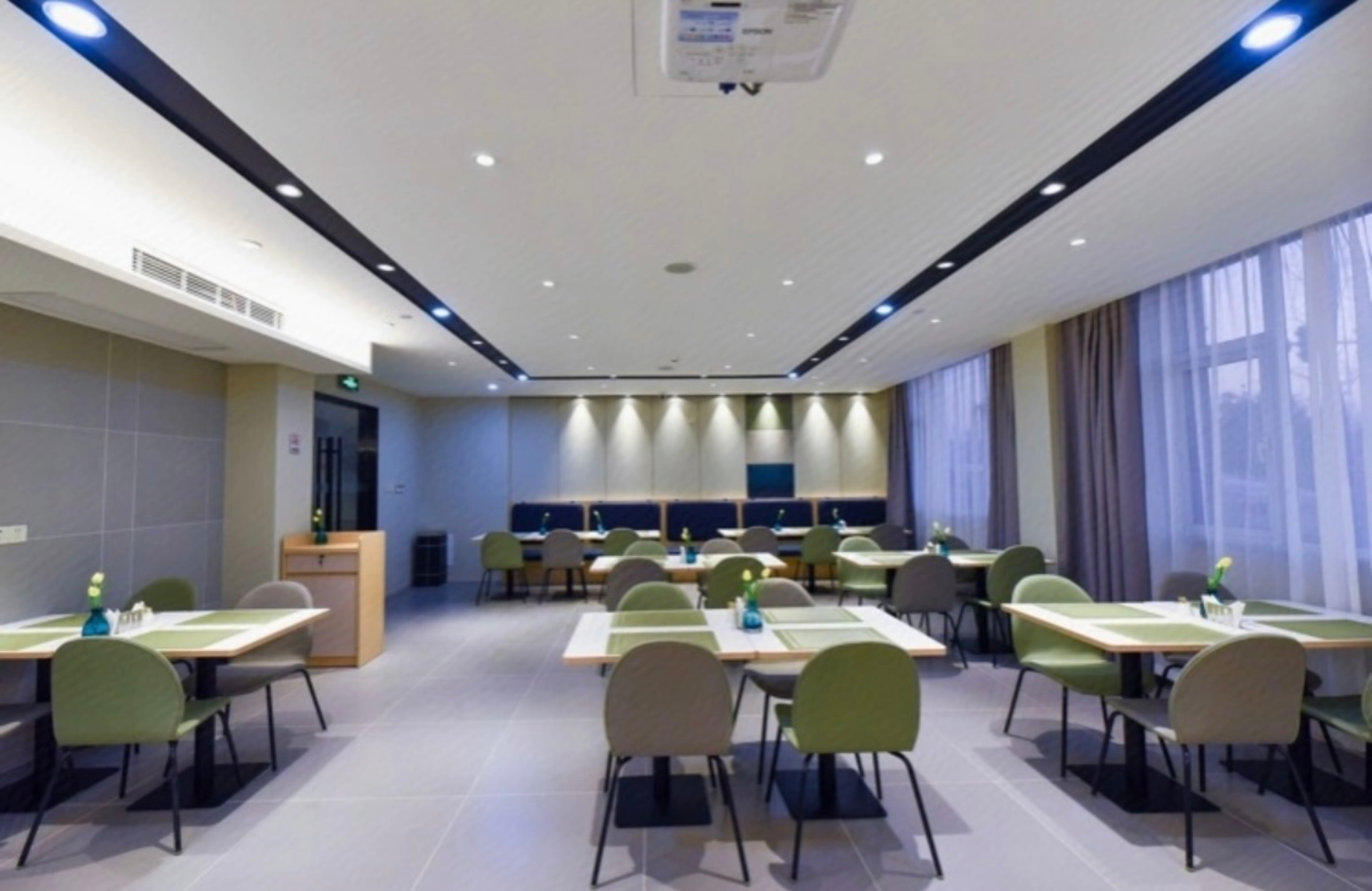 Homeinn Selected (Wuxi Anzhen East High-speed Railway Station) 26/36