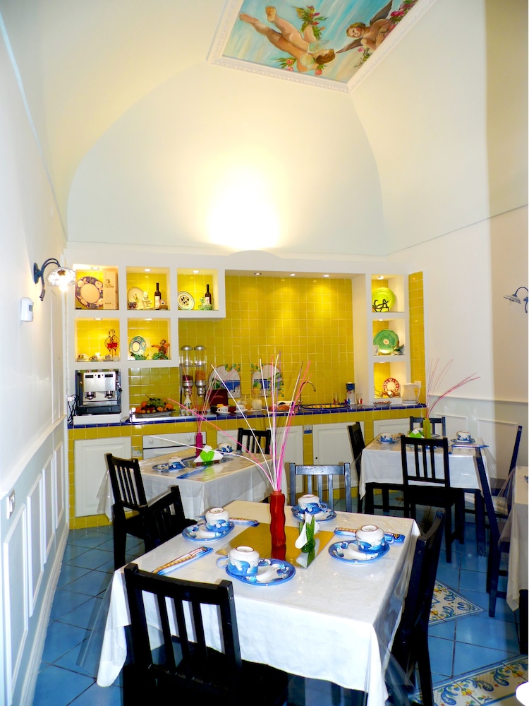 Bed And Breakfast Dimora Carlo Iii 35/43