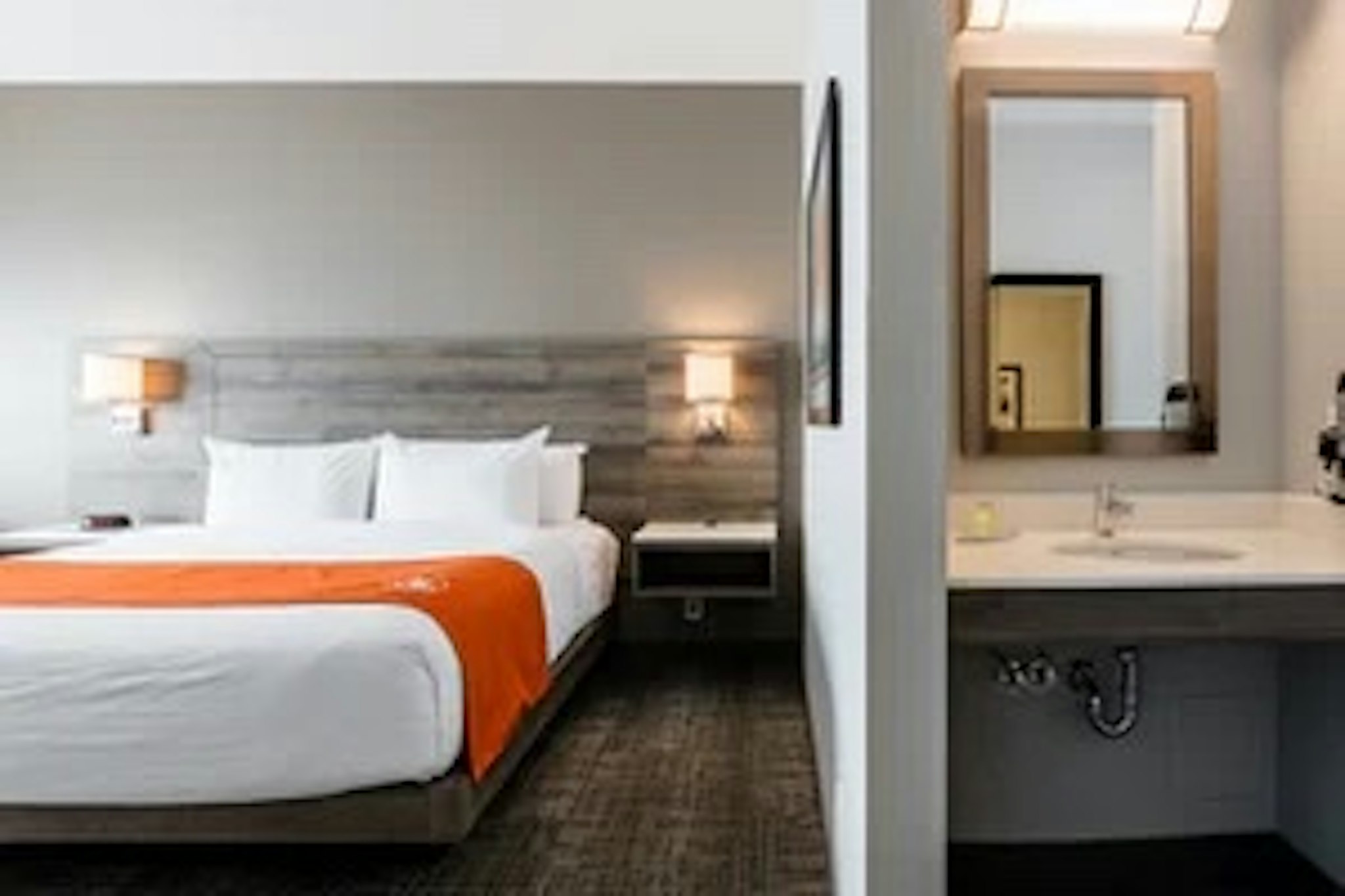 Amsterdam Inn & Suites, an Ascend Collection Hotel 22/52
