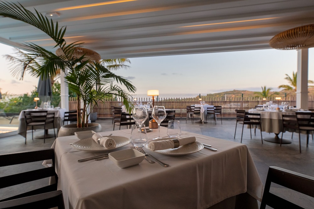 Hotel Latitude 21 35/58