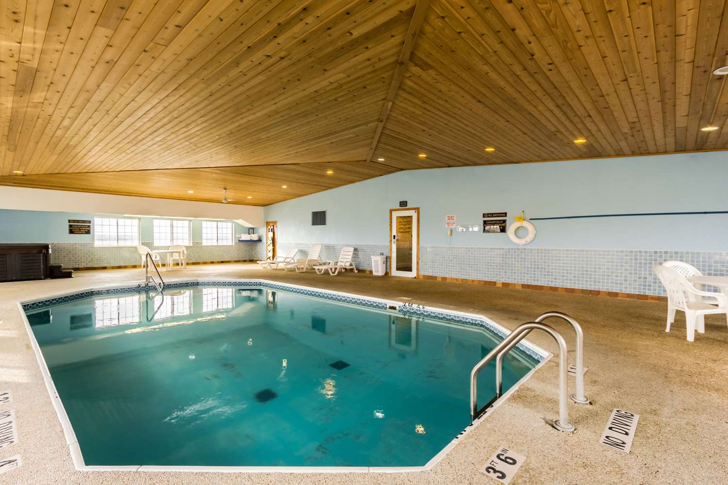 Baymont by Wyndham Omaha SW 7/11