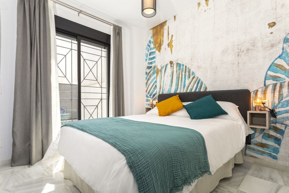 Malaga Rivas 34 Suites Homes 3/48