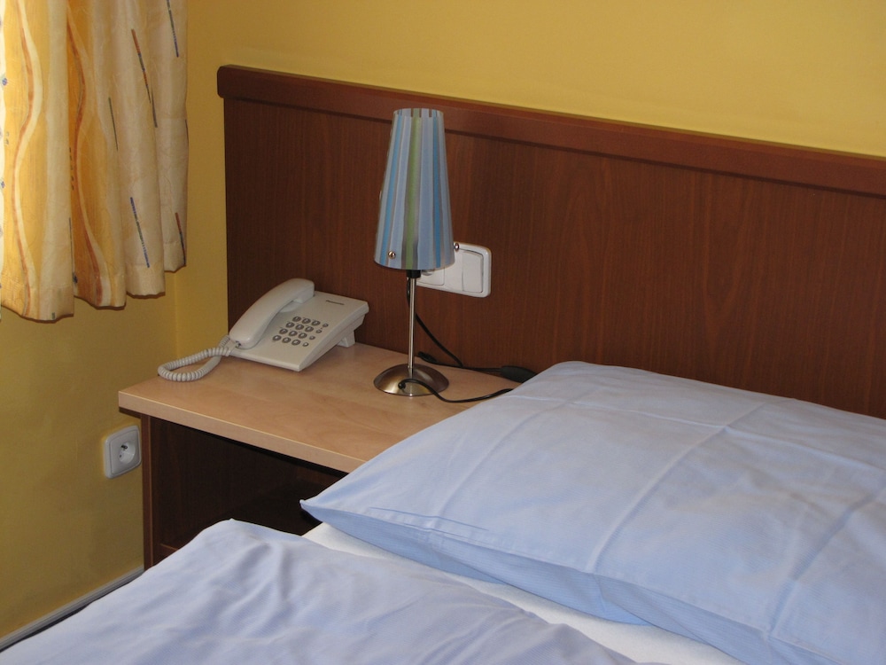 شقة بسرير مزدوج وسرير فردي بغرفتي نوم، Austria Suites 3/4
