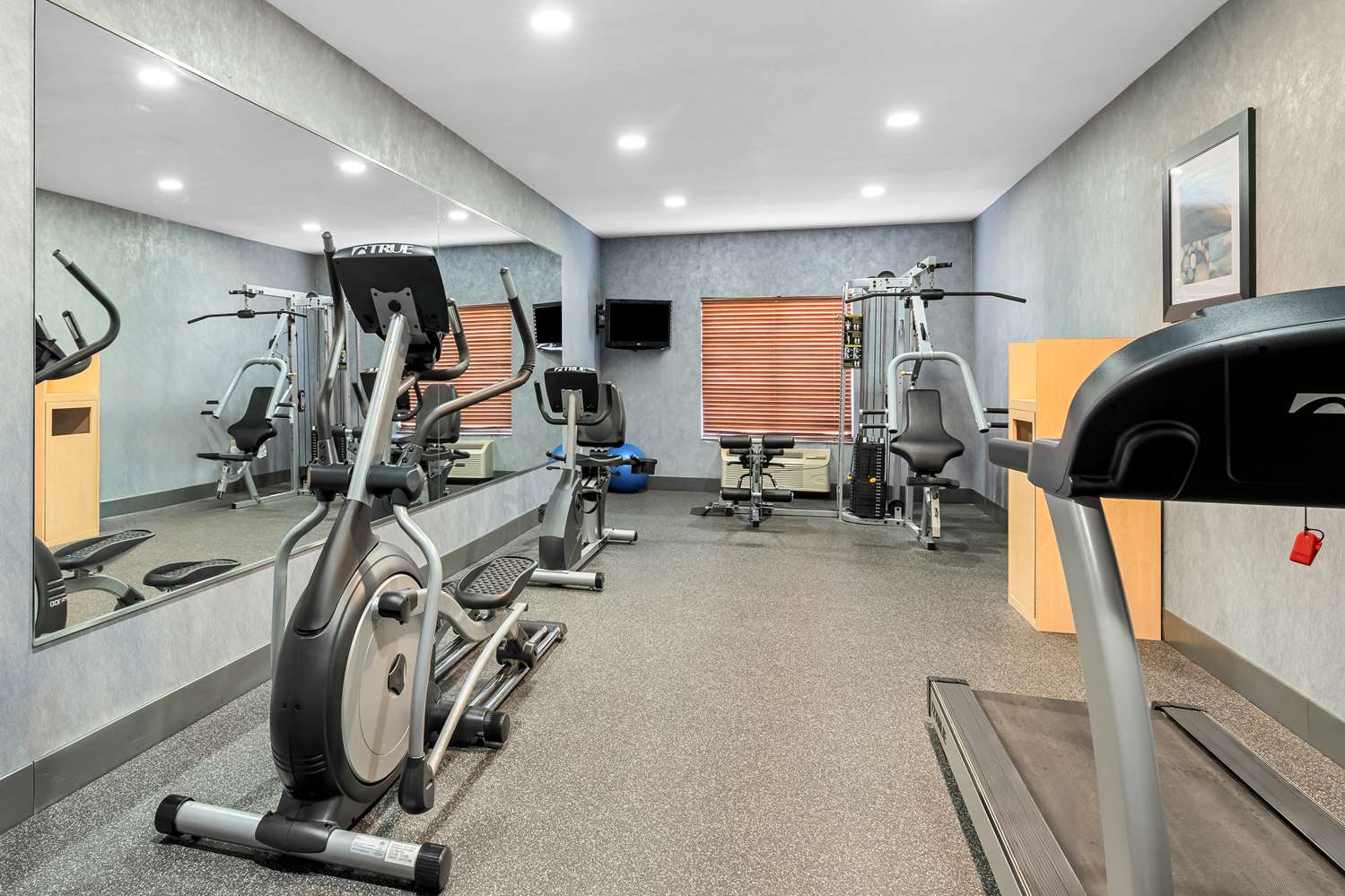 Best Western Plus Magee Inn & Suites 16/35