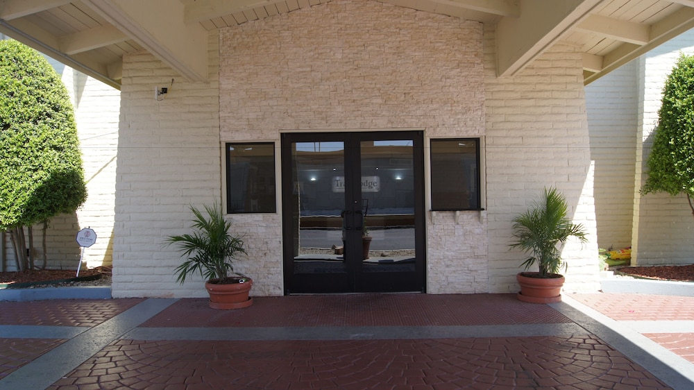 Travelodge by Wyndham North Richland Hills/Dallas/Ft Worth 3/23