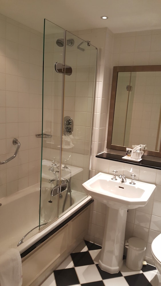 Mercure Salisbury White Hart Hotel 10/71