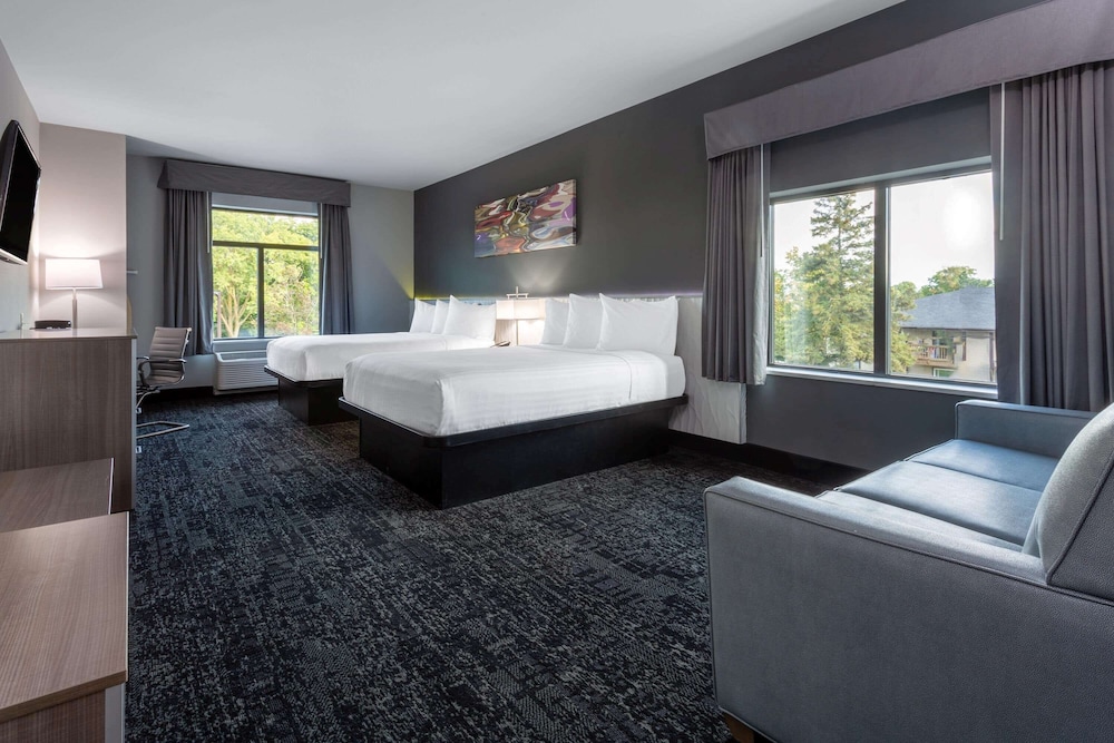 Baymont Inn and Suites by Wyndham Madison 25/64