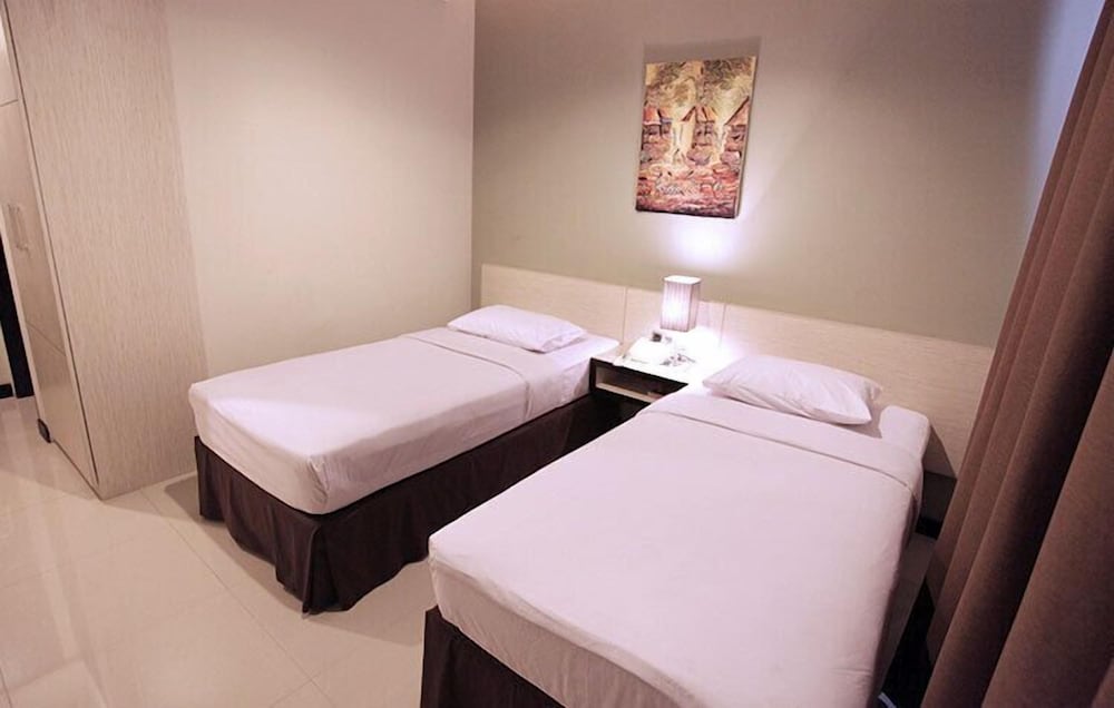 N3 Hotel Zainul Arifin 24/37