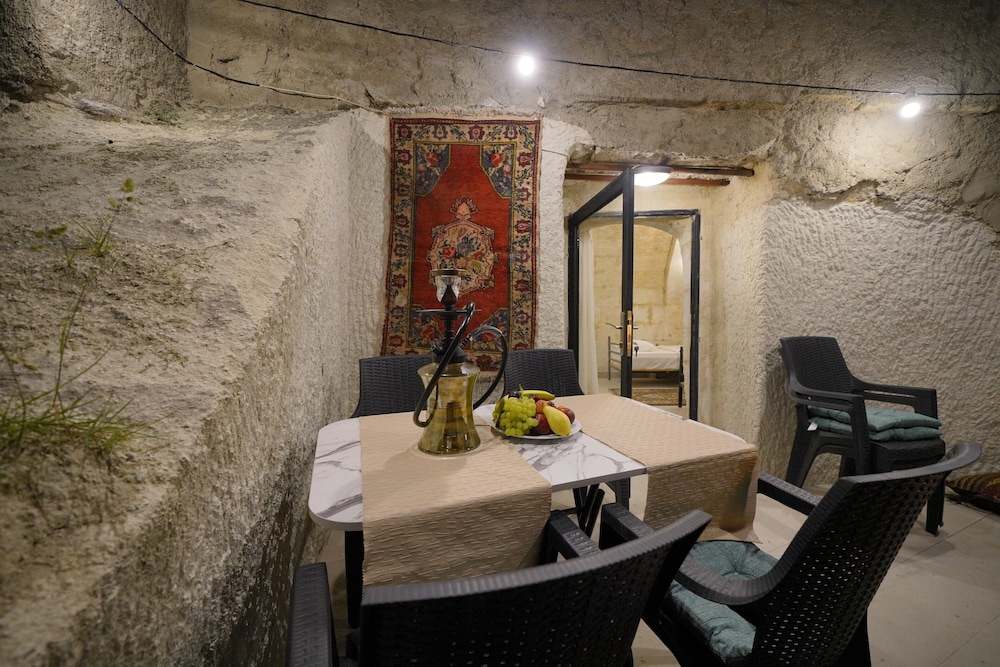 View Cave Hotel 38/50