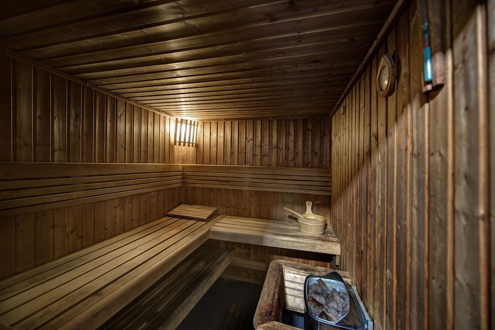 swimming pool spa