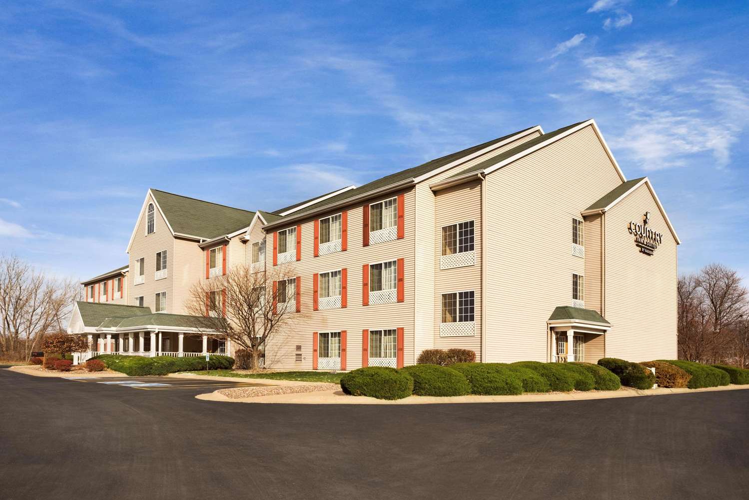 Country Inn & Suites by Radisson, Clinton, IA 1/19