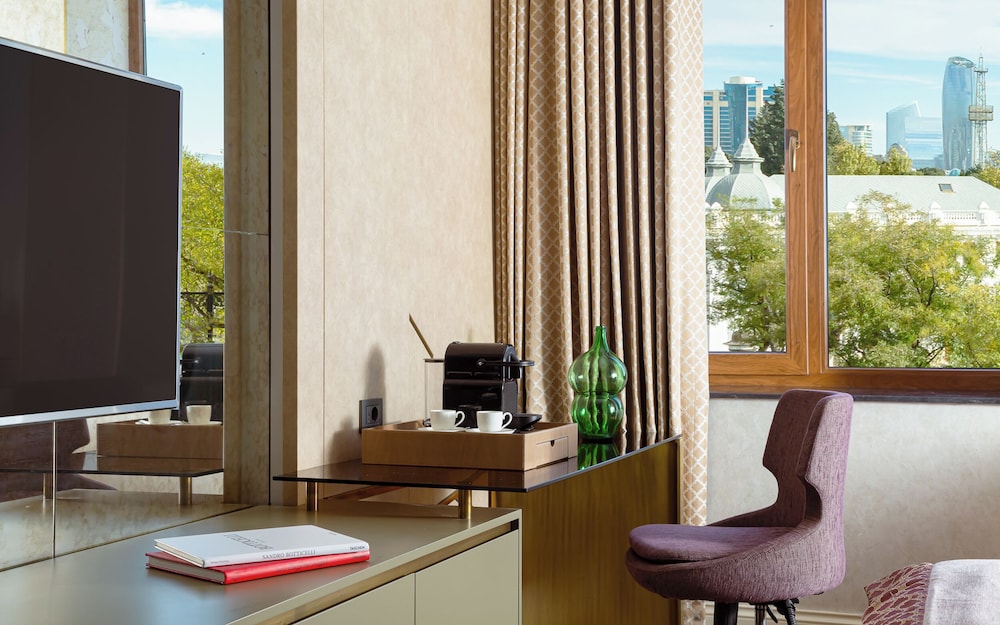 Art Gallery Hotel 45/46