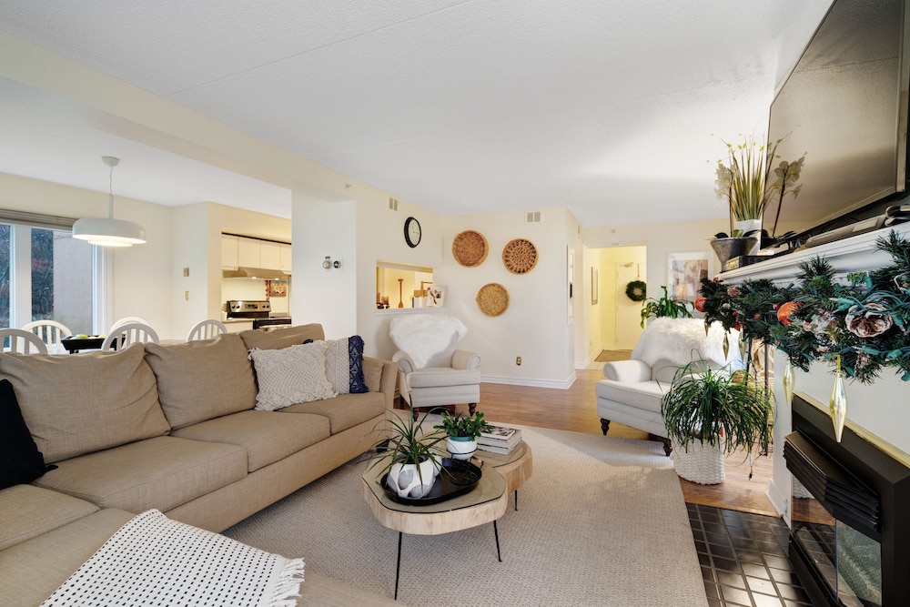 The Lodges At Blue Mountain Mountain Walk Condos 36/50