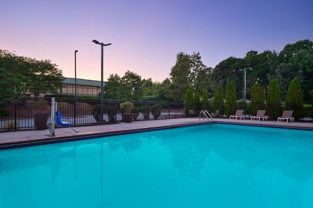 Hyatt Place Greensboro 37/54