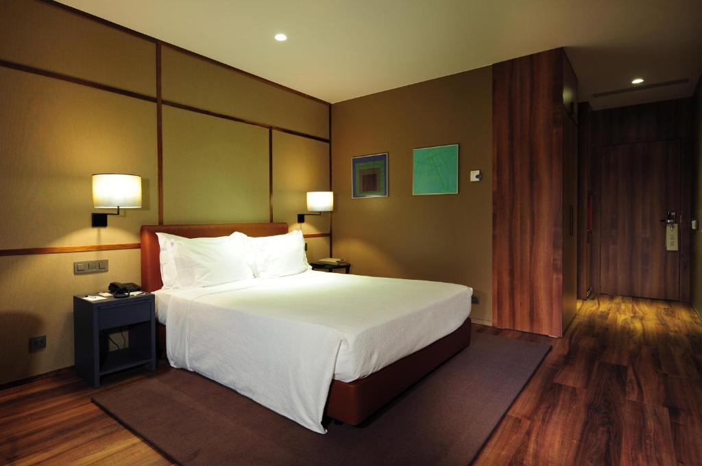 Room at Hotel De Guimaraes, GUIMARAES