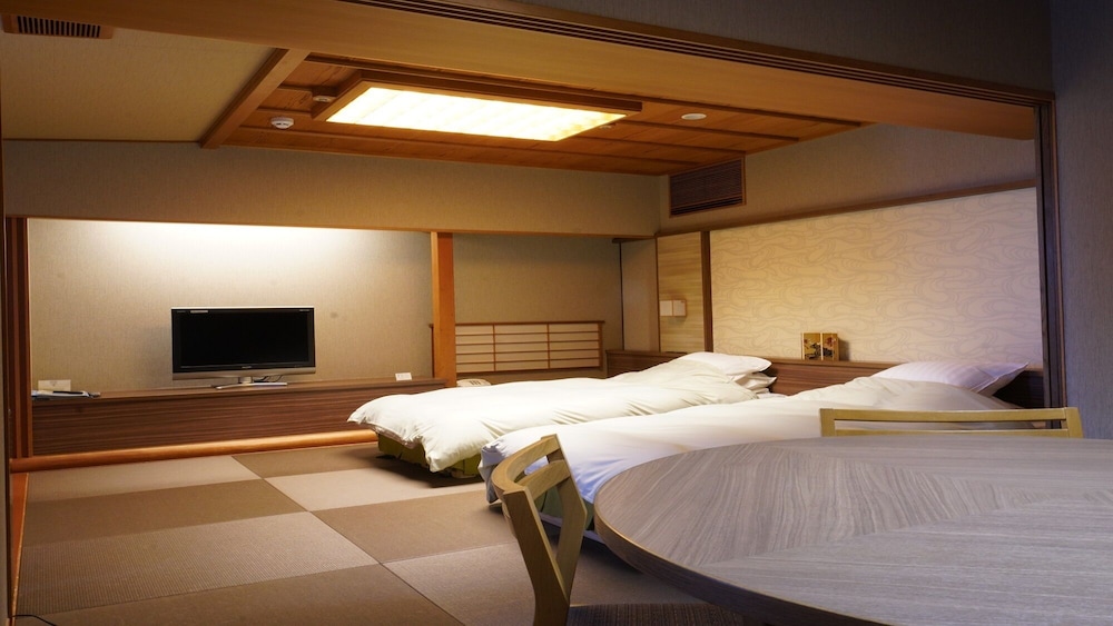 Kisyu Shirahama Onsen Musashi 10/50
