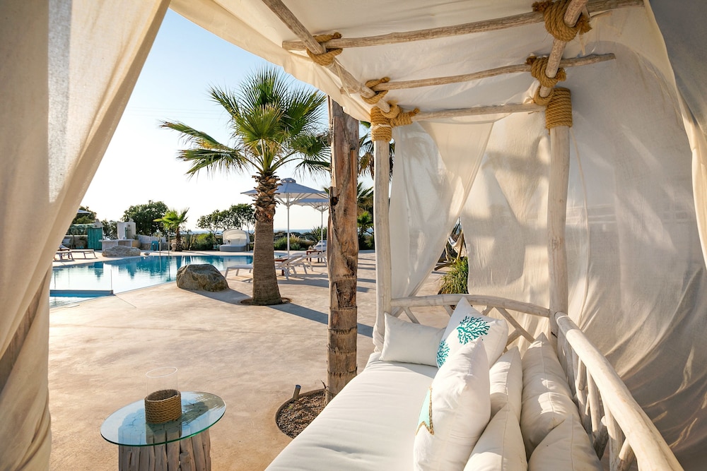 White Pearls Luxury Suites - Adults Only 52/69
