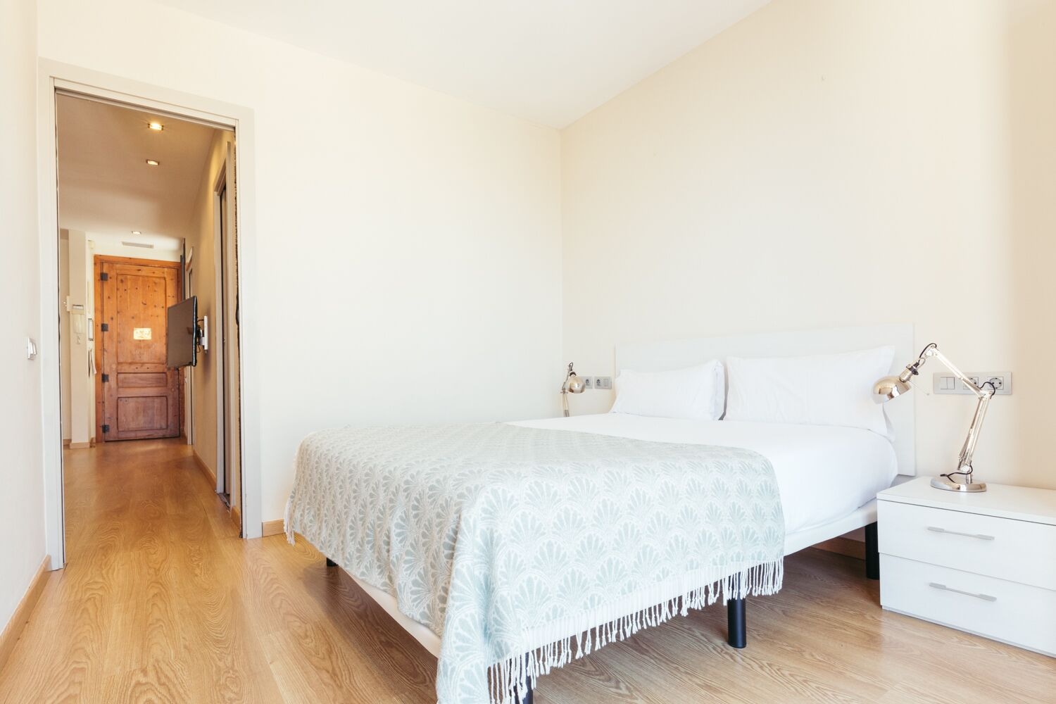 2 BEDROOMS, EXECUTIVE, APARTMENT
