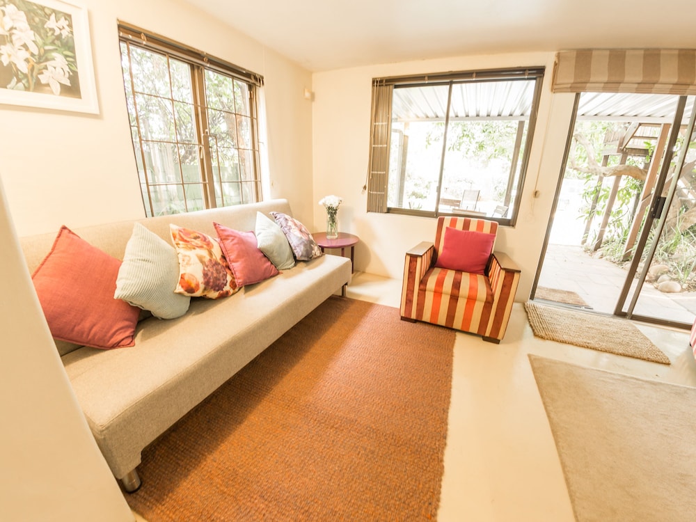 Mackaya Bella Guest House 11/71