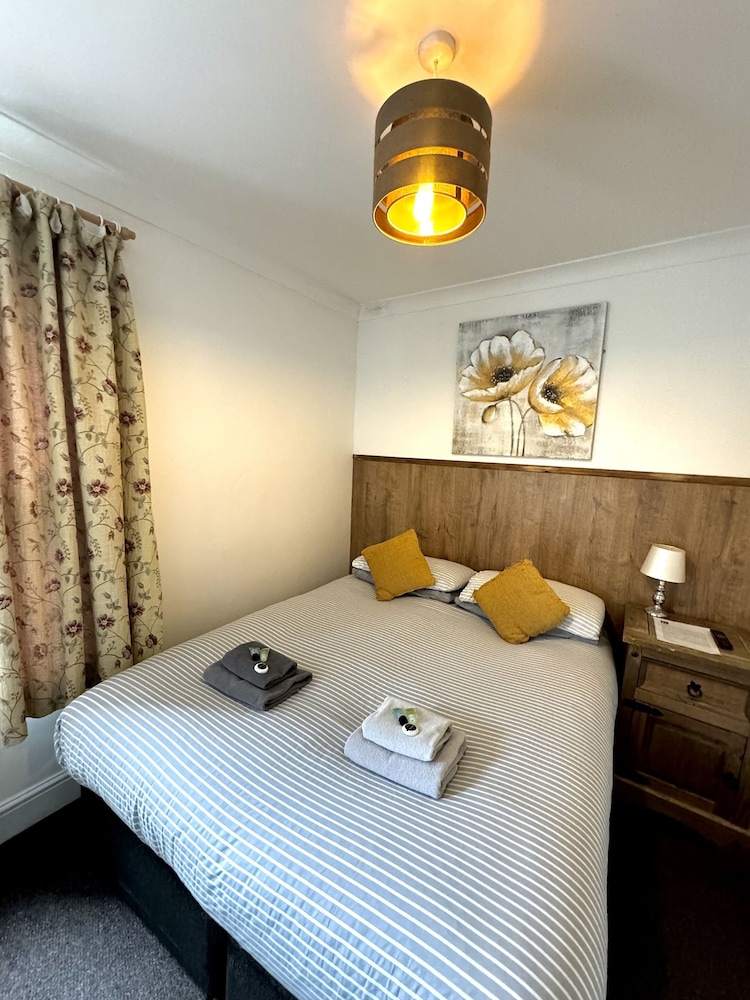 غرفة قياسية بسرير مزدوج، Riverside Hotel Bed and Breakfast 2/3