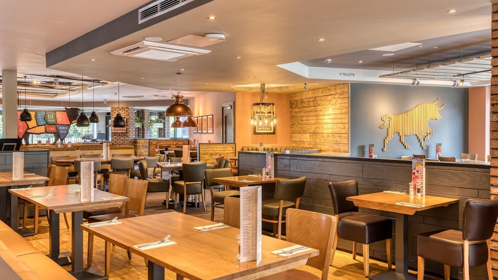 Premier Inn Bristol Parkway (M32) 39/58