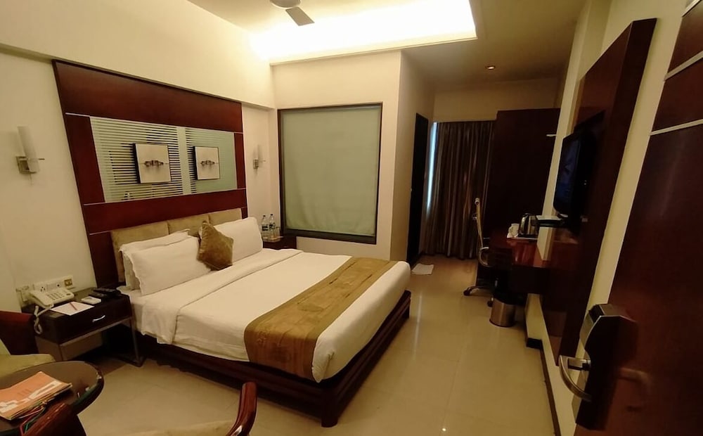 Kyriad Hotel Indore by OTHPL 23/61