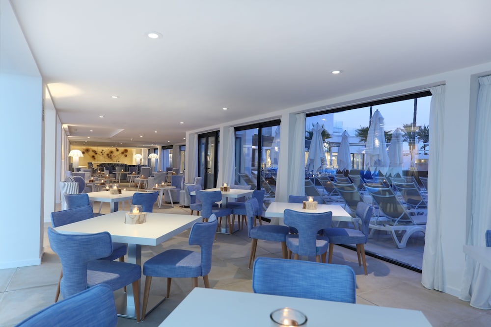 Iberostar Waves Bahia de Palma - Adults Only 19/38