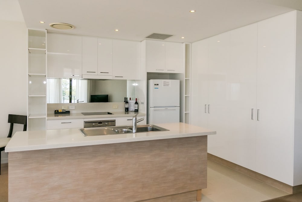 Grand Mercure Allegra Hervey Bay 66/74