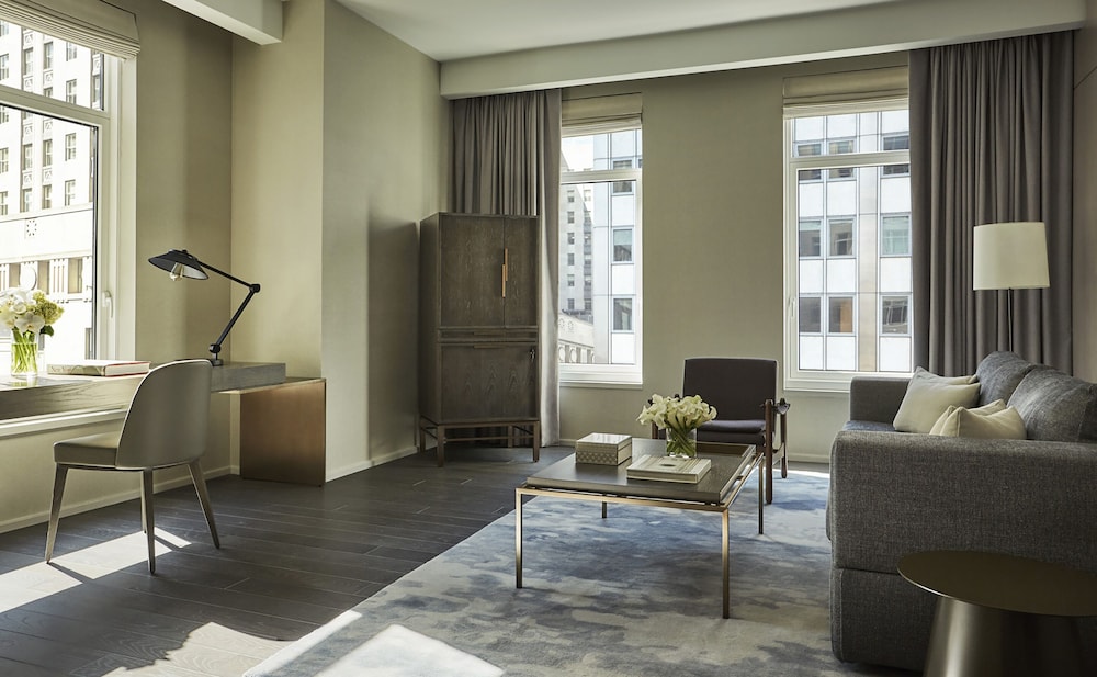 Four Seasons Hotel New York Downtown 55/80