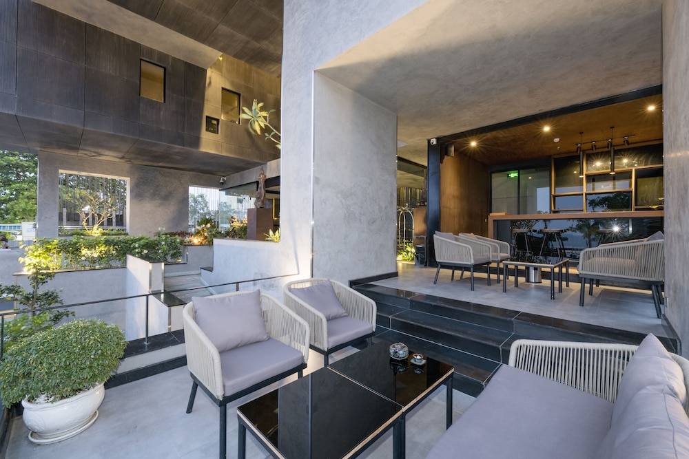 The Code Hotel And Spa 26/50