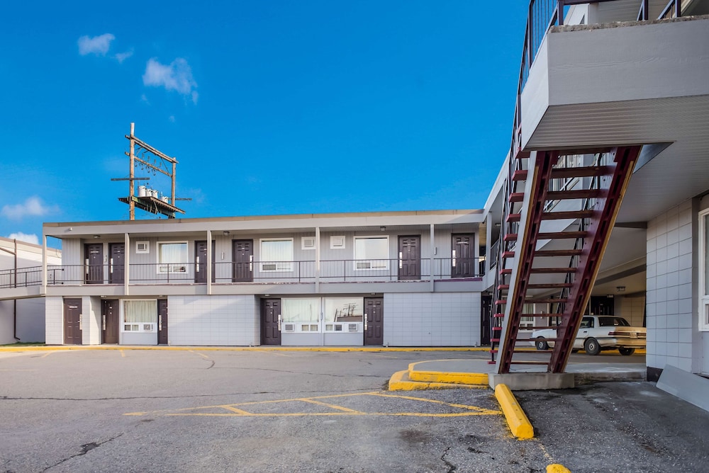 Motel6 Fort St John BC 23/31