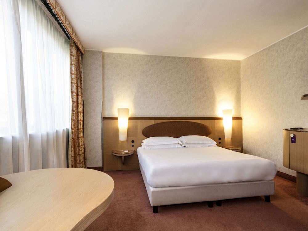 غرفة بريفيليج بسرير مزدوج، Mercure Roma West 3/7