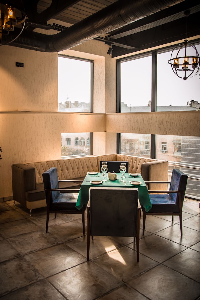 Hillmond Hotel Baku 42/61