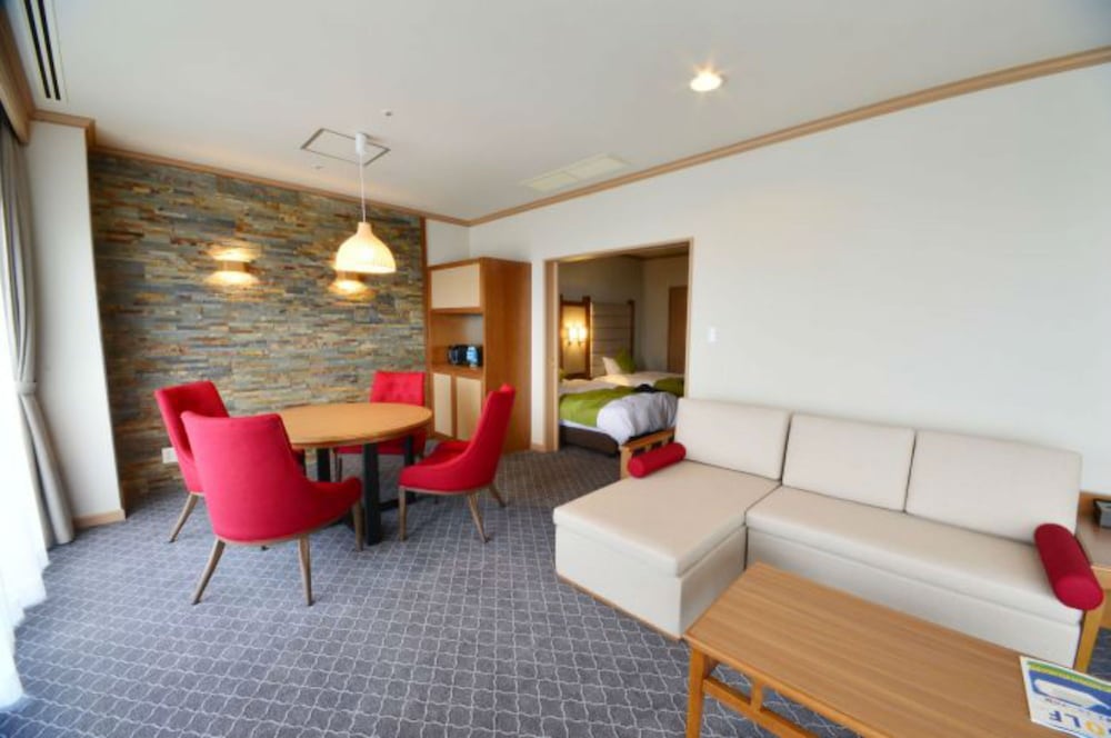 Satsuma Resort Hotel 36/62