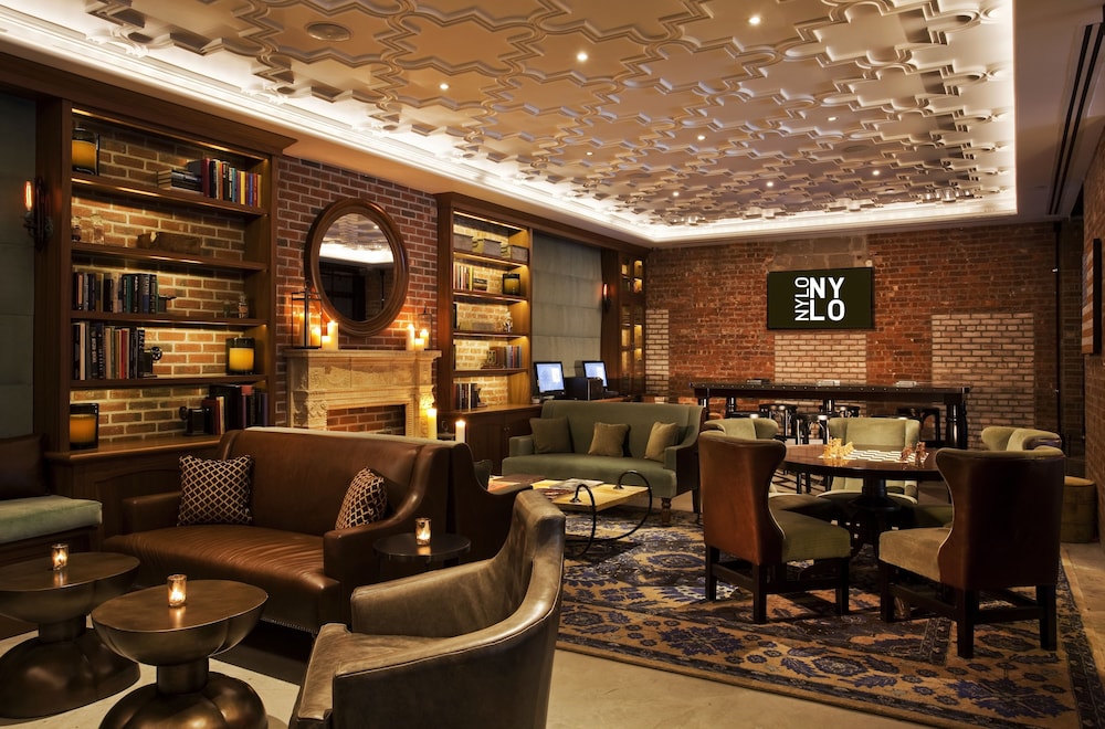 Arthouse Hotel New York 55/71