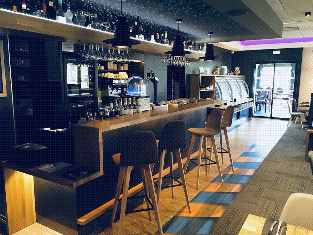 Brit Hotel Restaurant Le Cottage 7/62