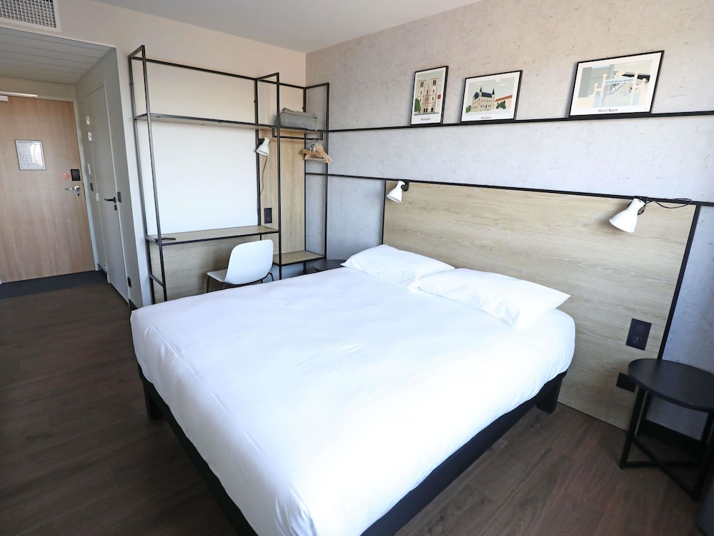 Ibis Bourgoin Jallieu Medipole 17/48