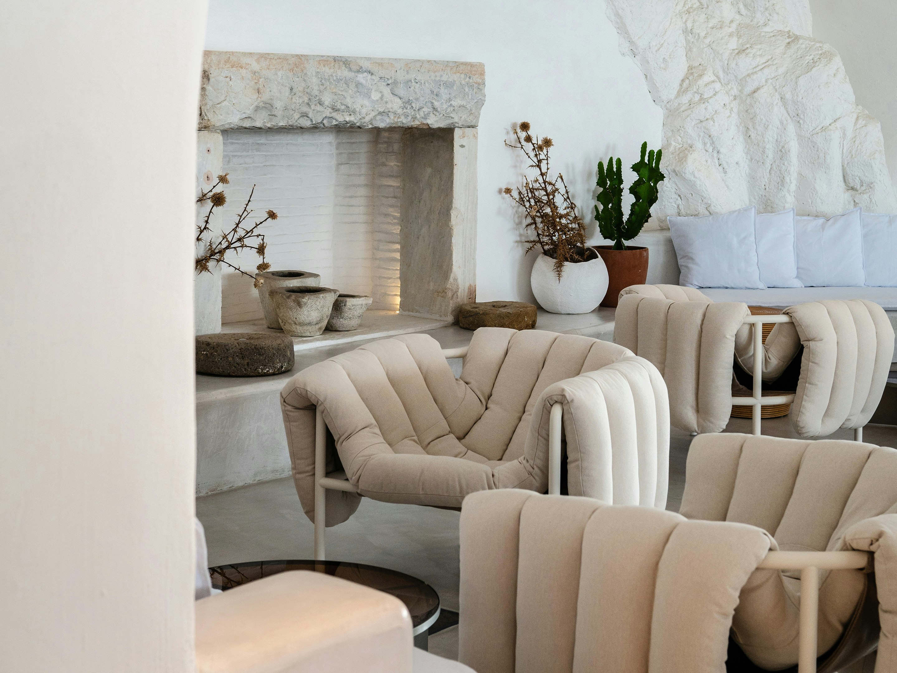 Mykonos Blu, A Resort to Live 24/50