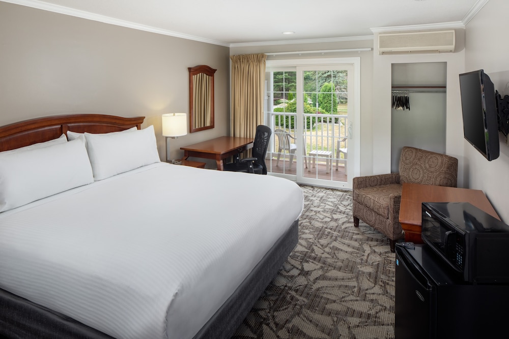 Golden Gables Inn Dazzler Select by Wyndham 13/60