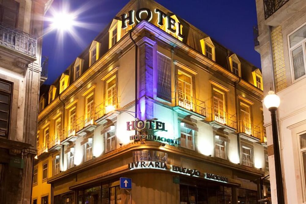 Internacional Hotel 3/48