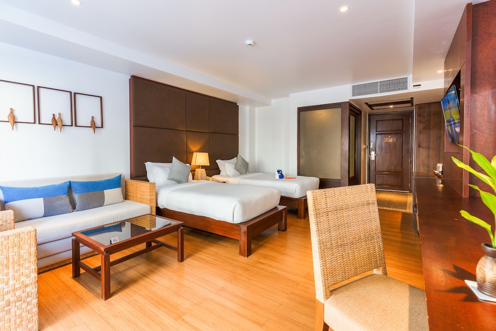 Baan Laimai Beach Resort 30/66